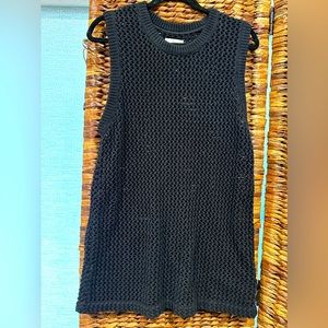 Aritzia /TNA sleeveless CROCHET sweater